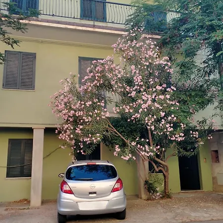 La Casa Di Nonna Bonaria דירה